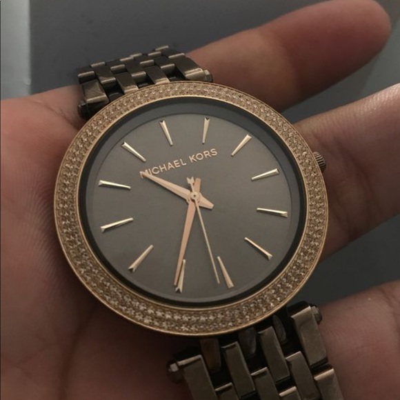 Michael Kors Women’s Watch - Picture 8 of 8